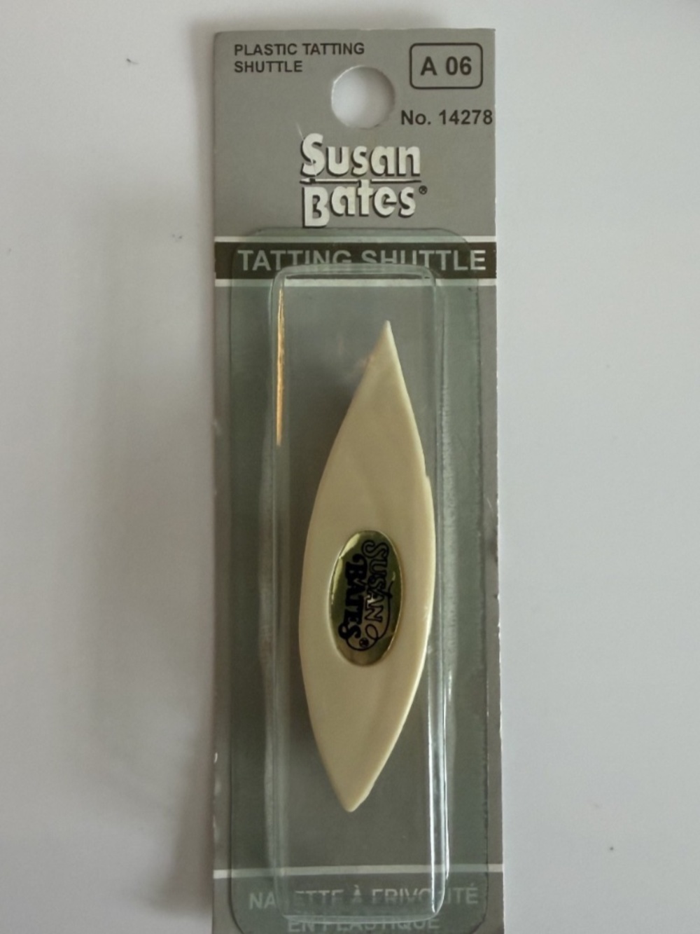 Vintage Susan Bates Tatting Shuttle No 14278 A 06 New Sealed Plastic Needlecraft
